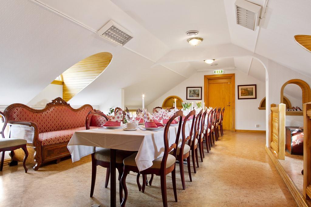 Hotell Mikaelsgarden Vårgårda Dış mekan fotoğraf
