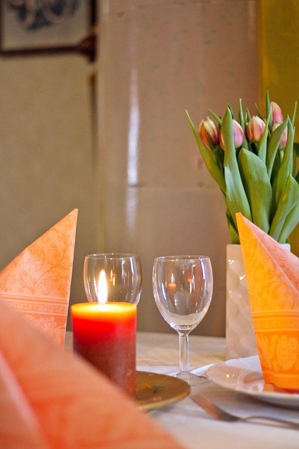 Hotell Mikaelsgarden Vårgårda Dış mekan fotoğraf